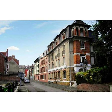 Auberge Des Remparts Перонн Экстерьер фото